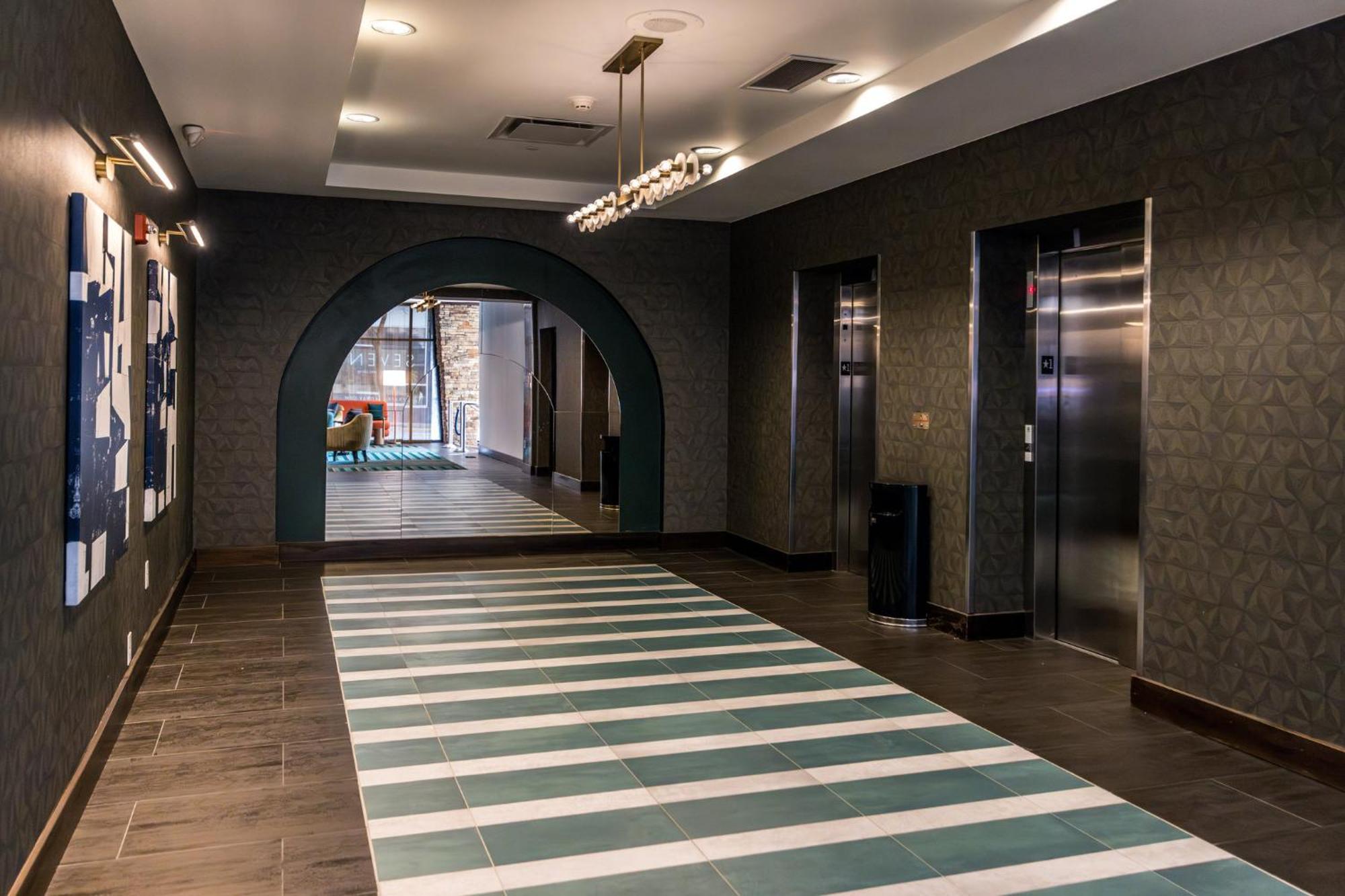 Voco The Clair Cincinnati Downtown By Ihg Bagian luar foto